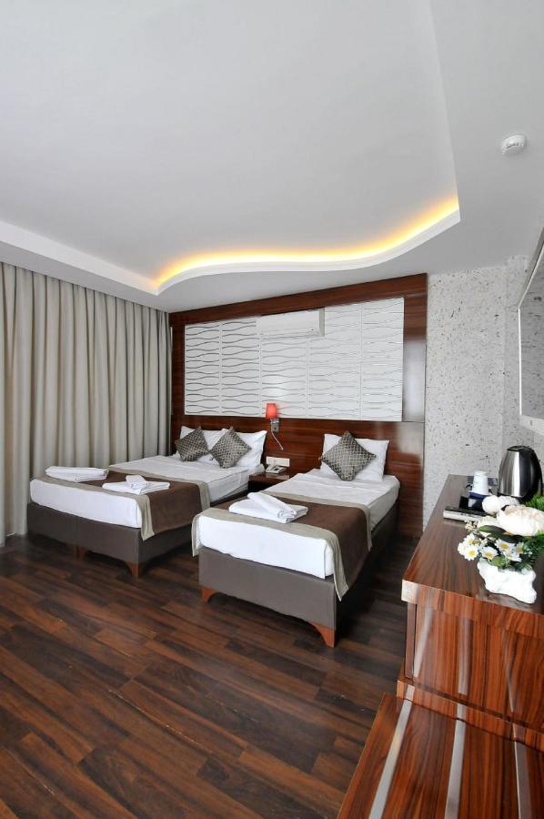 Uk Blue Coast Hotel (Adults Only) Alanya Bagian luar foto