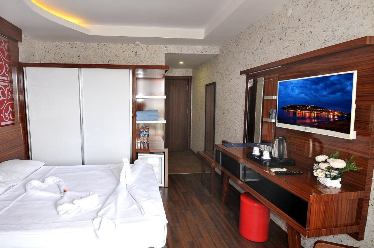 Uk Blue Coast Hotel (Adults Only) Alanya Bagian luar foto